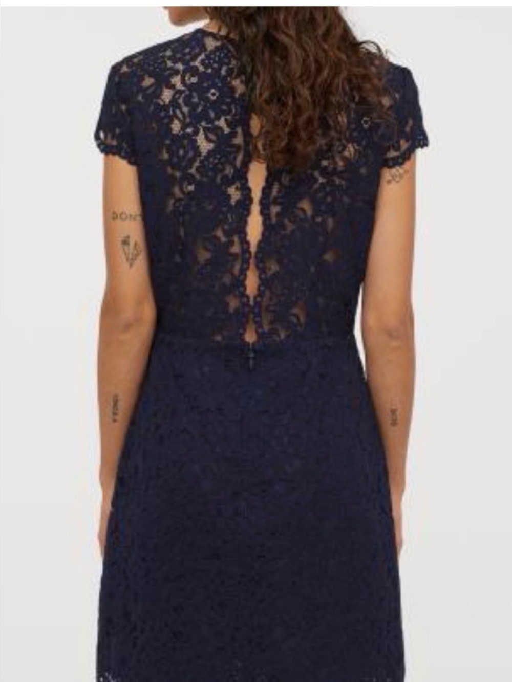H&M Elegant Navy Lace Cap-Sleeve Mini Dress with Subtle Open Back - size 8